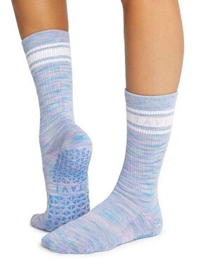 🌸 Tavi Kai Crew Grip Socks - Aura. Designed for yoga, barre, or Pilates.